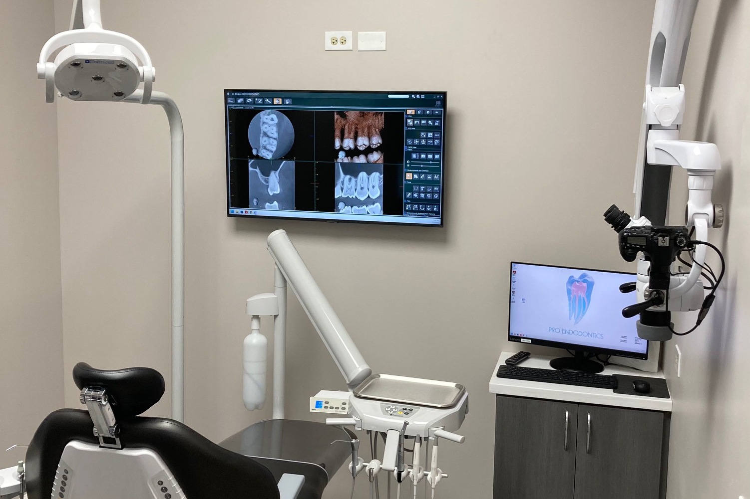An image where Pro Endodontics provide services to their patients